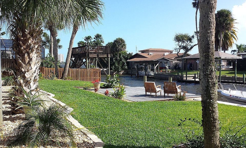 2nd image of 137 Coral Cir