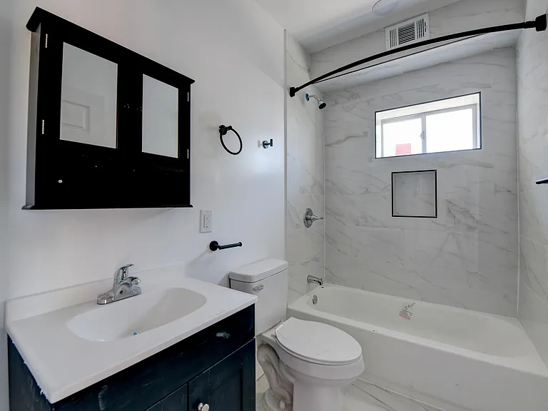 1103 Grand Ave #1 — Photo 8
