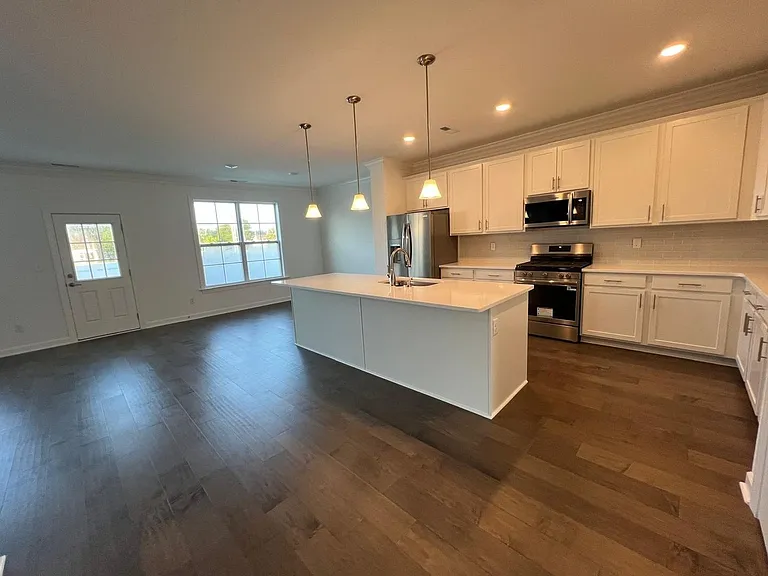 901 Brenner Rd — Photo 4