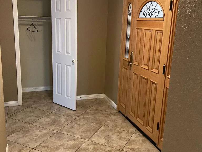 860 Glendora Mountain Rd — Photo 5