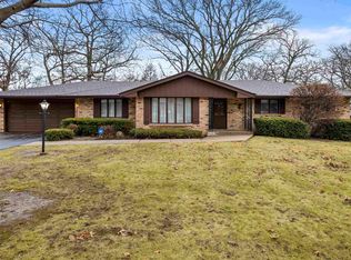 4928 Rainbow Rdg, Rockford, IL 61109