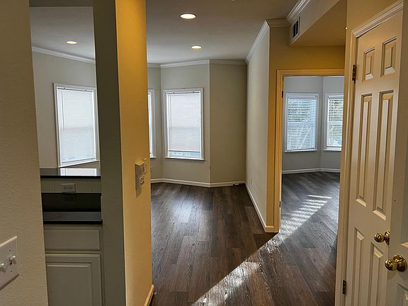2nd image of 92 29th St #1