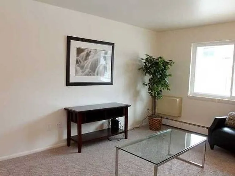 474 & 478 W Scott St — Photo 11