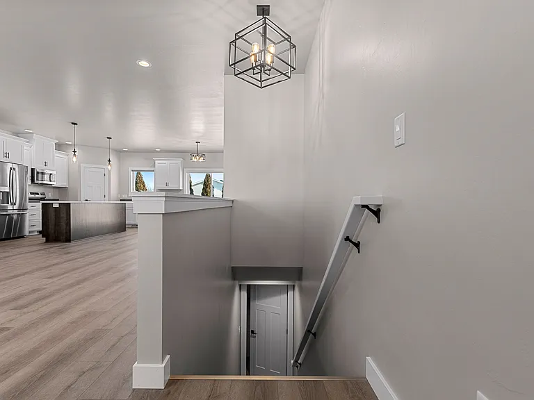 340 Rainbow Ct — Photo 33