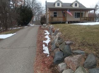 109 E Newark Rd, Lapeer, MI 48446