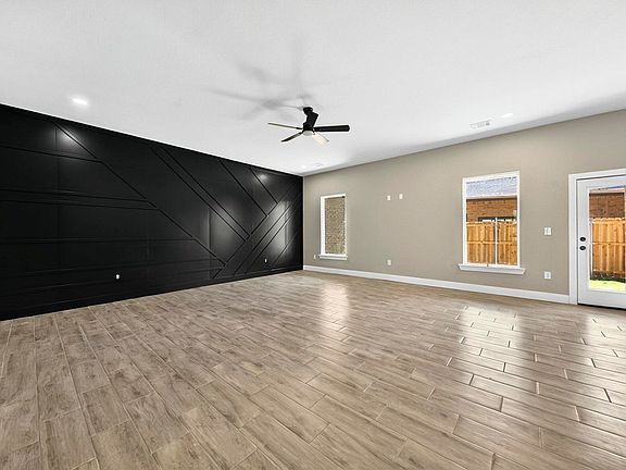 2nd image of 1001 Killdeer Ct