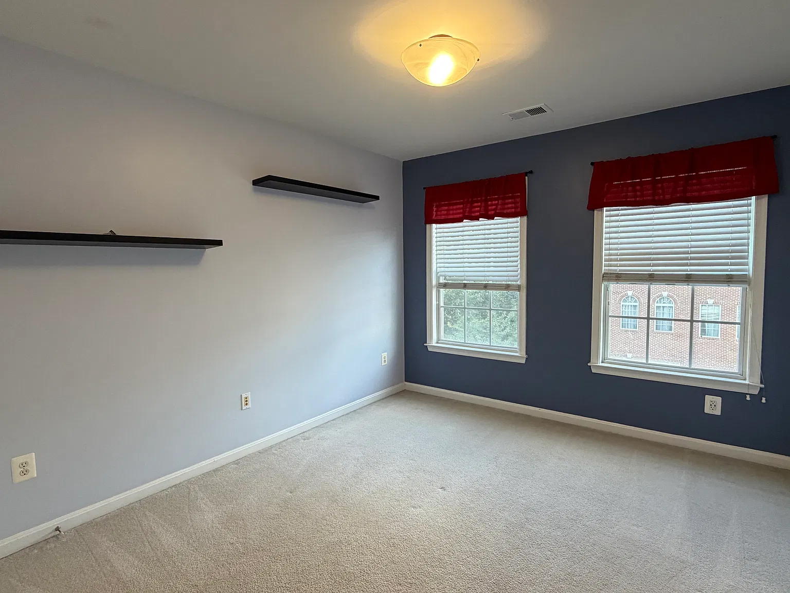 3 bed, 2134 sqft, $3,400 — Photo 2