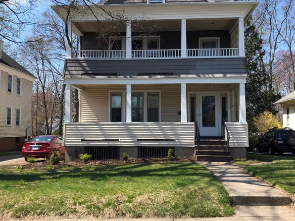 111 Grennan Rd, West Hartford, CT 06107