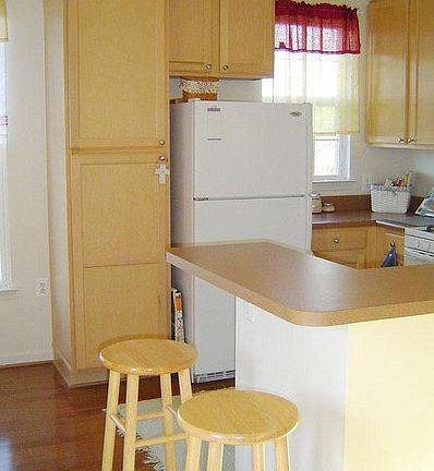 4th image of 23048 Fontwell Sq