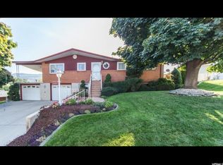 4570 S Country View Dr, South Ogden, UT 84403