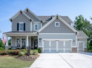 7150 Lake Edge Dr, Flowery Branch, GA 30542