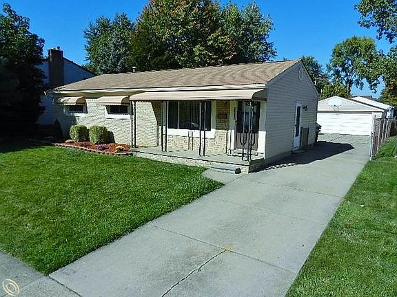 2nd image of 38552 Scott Dr