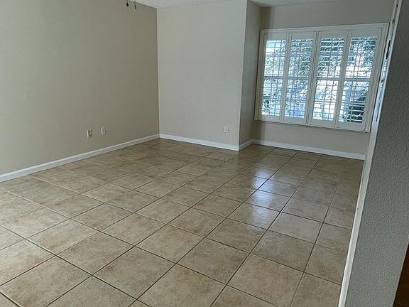 3rd image of 581 Campus St #B