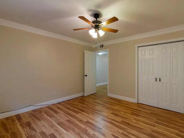 5410 Wellesley Ave #5 — Photo 16