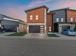 283 Nomo Pl, Crown Point, IN 46307