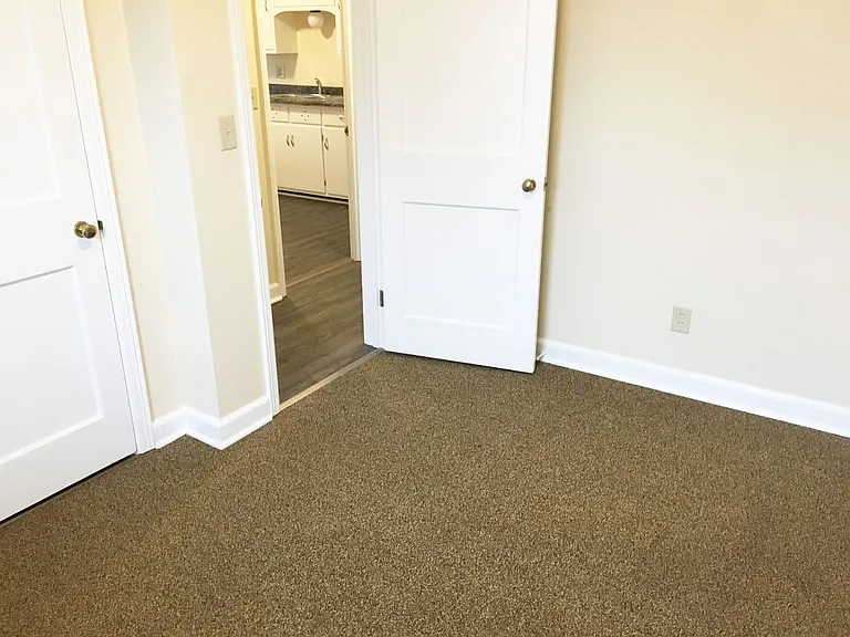 2405 N 6th St — Photo 38