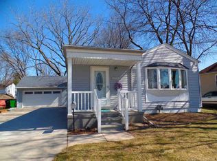 27122 Barkman St, Roseville, MI 48066