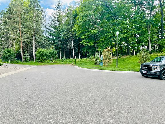 Merrimac Ln ends near the townhome 9634