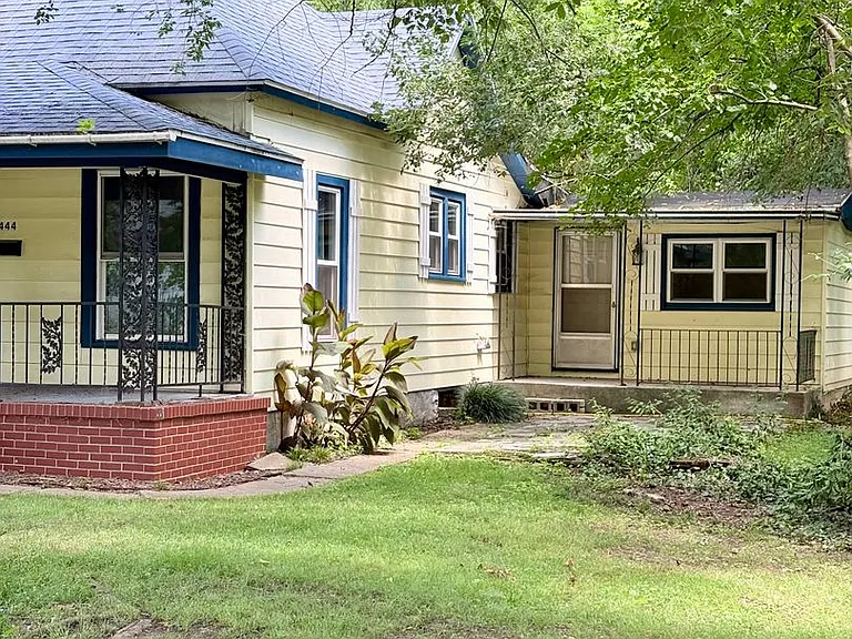 1444 N Sherman Ave — Photo 23