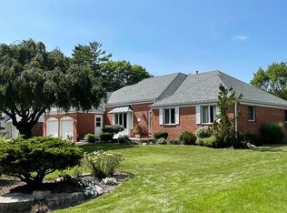 79 Forestview Rd, Morton, IL 61550