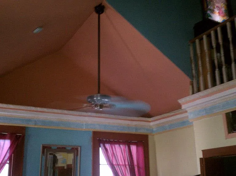 1038 Glen Grattan Dr — Photo 2