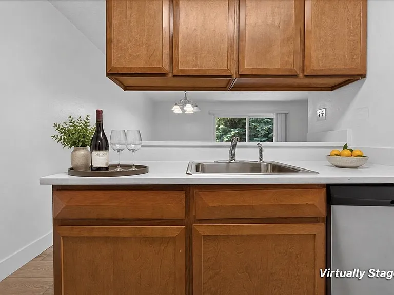 2150 S Vaughn Way #202 — Photo 10
