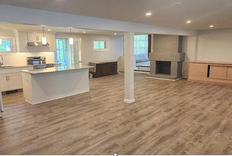 Kitchen/Dining