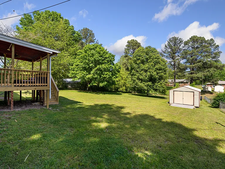 323 Bandock Dr — Photo 14