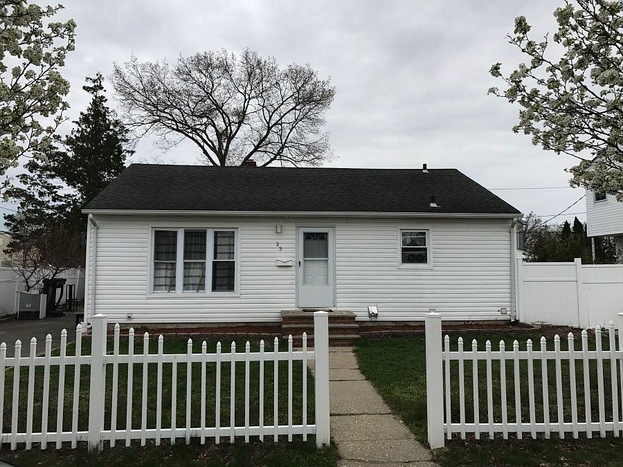 1st image of 33 Michigan Dr