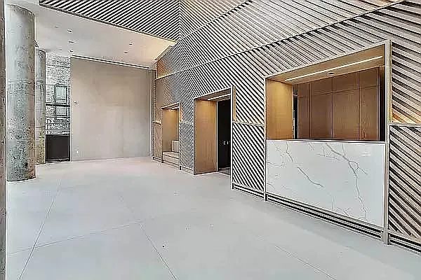 Rented by EXR | media 28