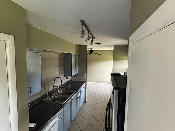 5th image of 601 Faun Dr