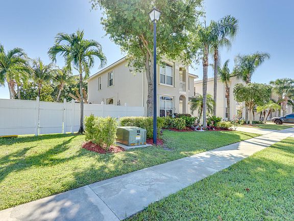 2nd image of 5097 Prairie Dunes Village Cir