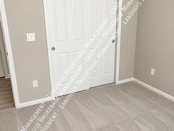 3rd image of 755 E Maybell Dr
