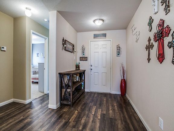 3rd image of 119 Cowpoke Ct