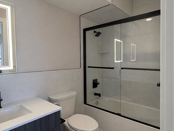 5th image of 207 39th St #4A