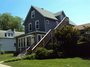 2004 Foster St, Evanston, IL 60201