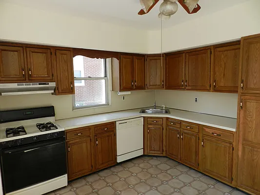 Sold by Platinum Home Sales Inc | media 5
