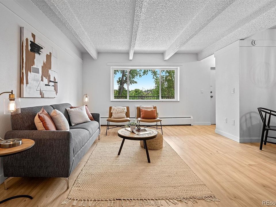 1st image of 800 W Belleview Avenue #305