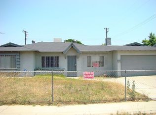 867 N Pepper Ave, Rialto, CA 92376