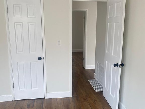 2nd image of 9034 Hubbard St
