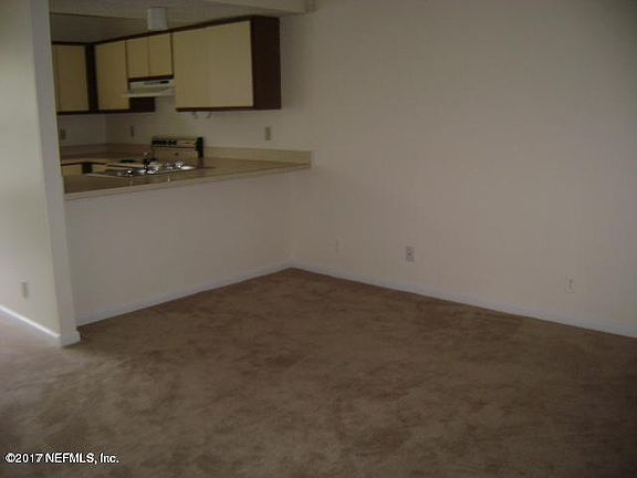 3rd image of 10736 W Meadowlea Cir