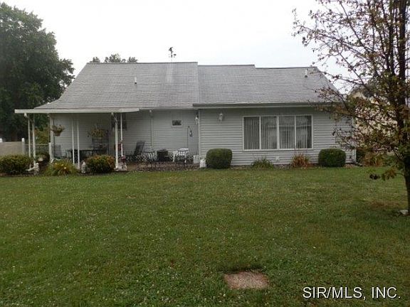3rd image of 340 E Hoehn St