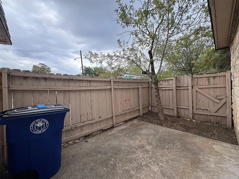 5006 W Wind Trl #102 — Photo 17