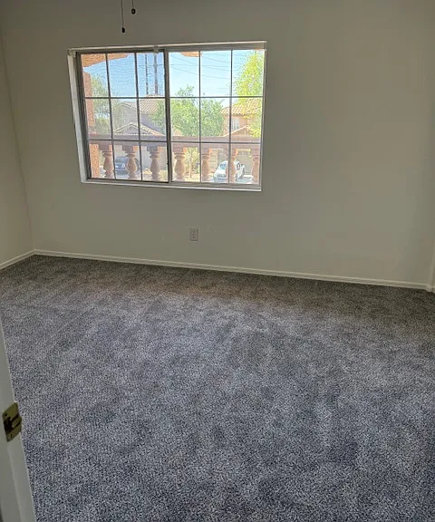 684 E Mayfield Dr — Photo 9