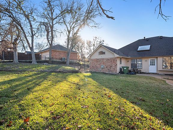3rd image of 3309 Cedar Brook Ct