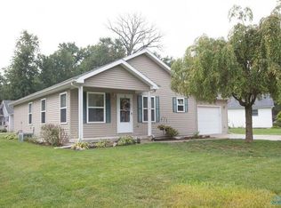 1830 James Rd, Oregon, OH 43616