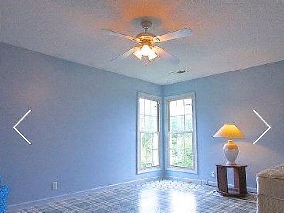 3rd image of 109 Hillcrest Rd