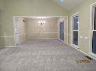 2105 S Avalon Ln, Olathe, KS 66062