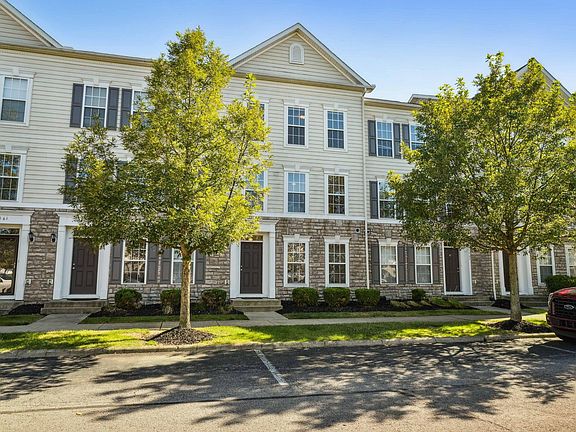 2nd image of 5565 Mesa Falls St #13