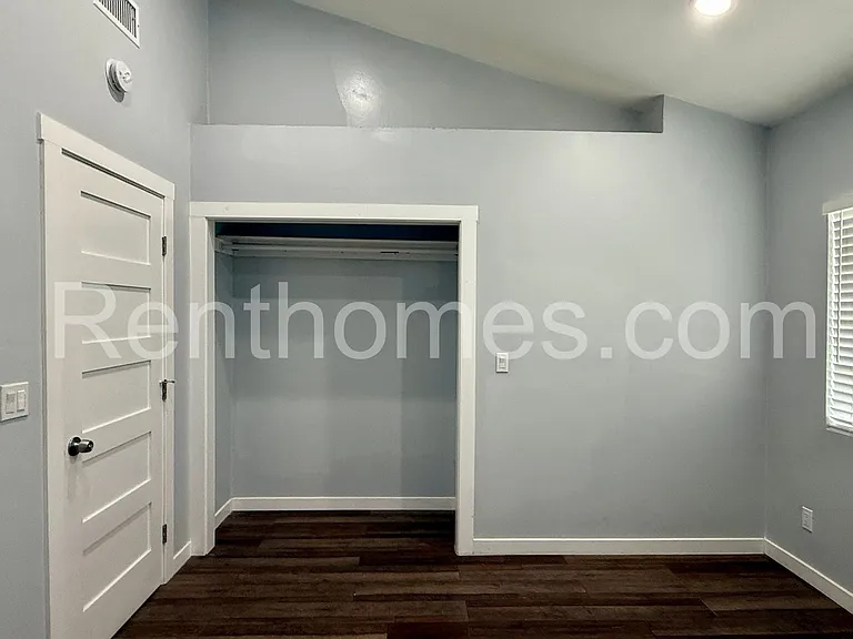 1410 Shoshone St — Photo 13